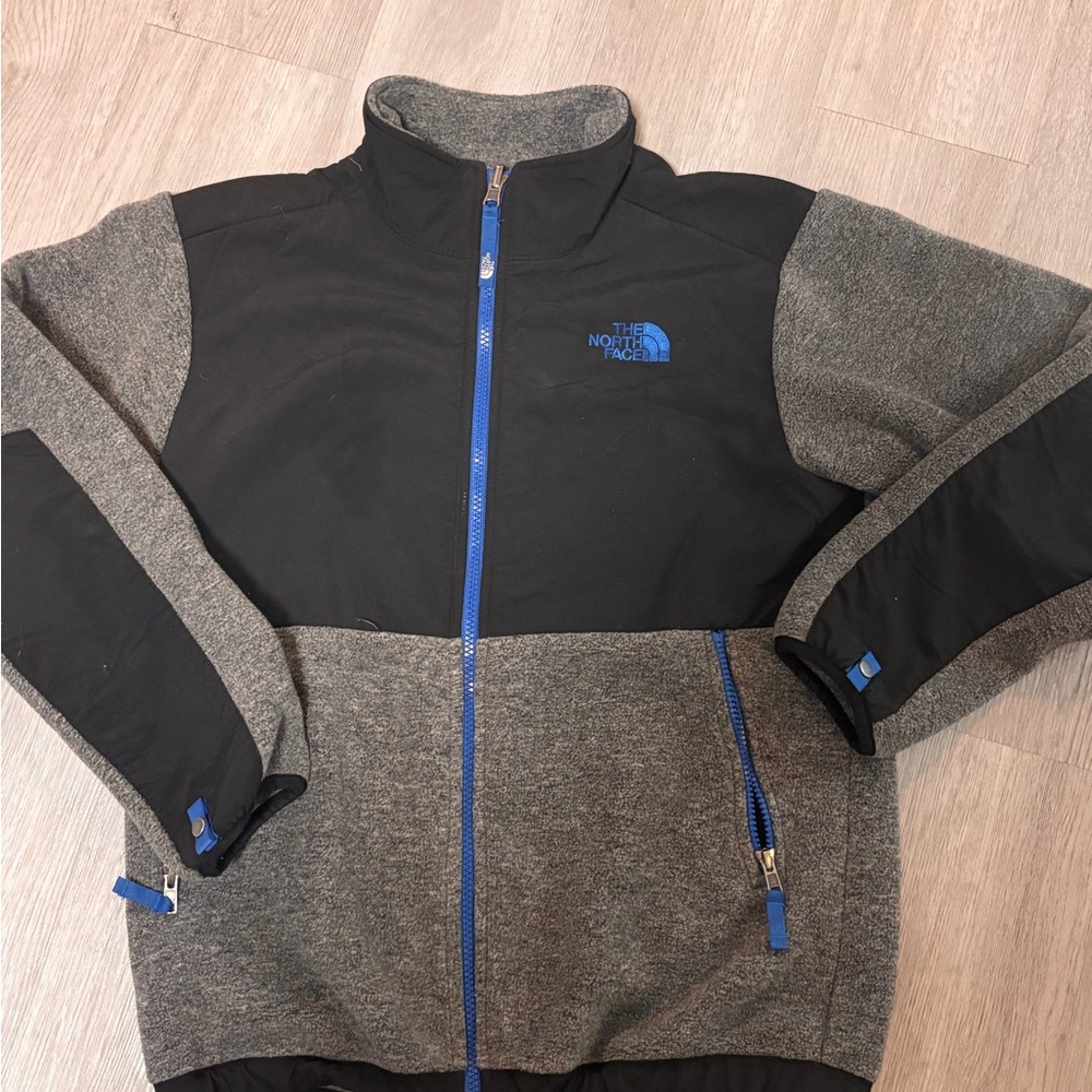 The North Face Denali Kids Black and Gray Performance Jacket with Blue Accents